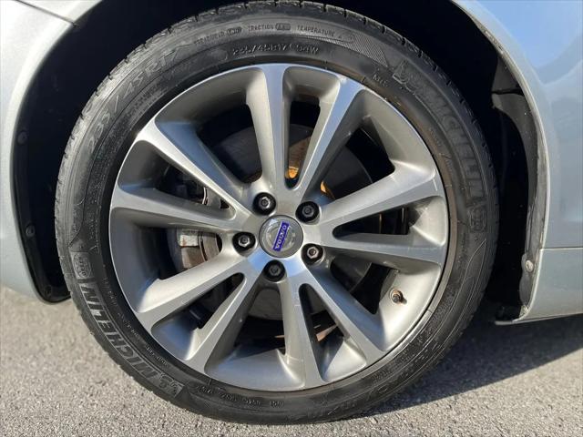 2011 Volvo C70 T5
