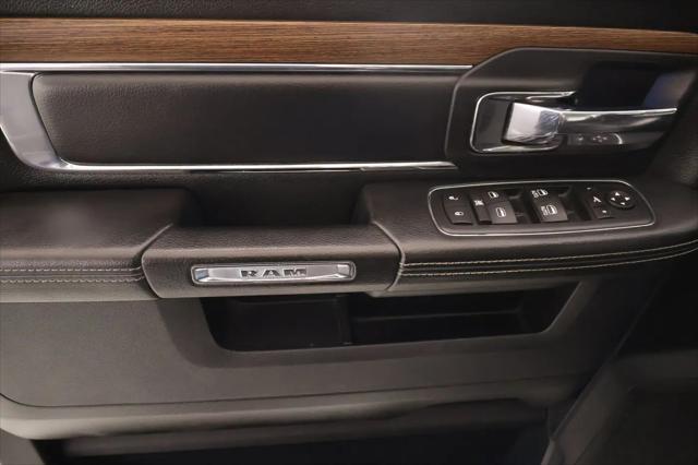 2017 Ram 1500 Laramie Crew Cab 4x4 5'7" Box