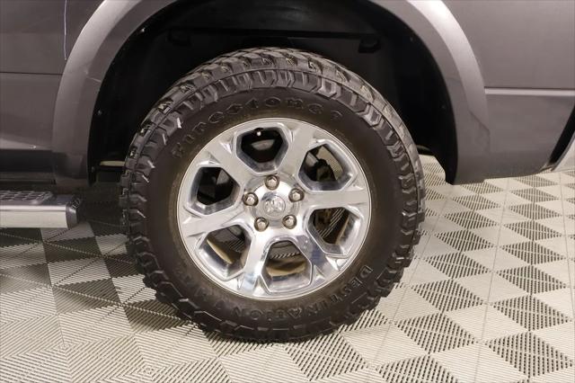 2017 Ram 1500 Laramie Crew Cab 4x4 5'7" Box