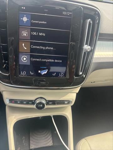 2019 Volvo XC40 T5 Momentum