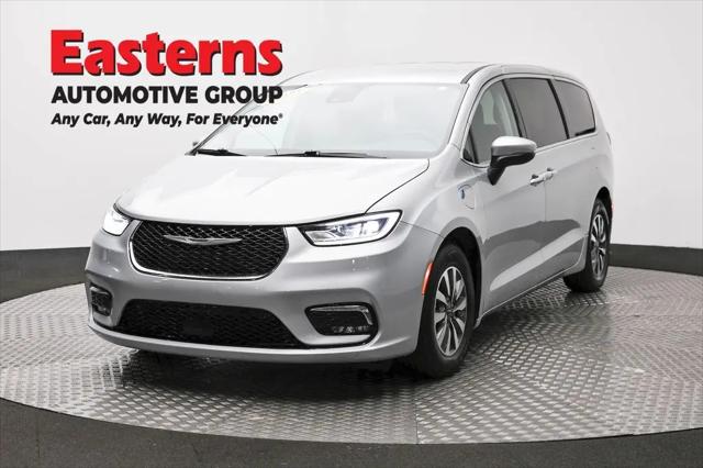 2023 Chrysler Pacifica Hybrid Touring L for sale in Millersville, MD