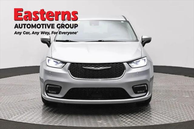 2023 Chrysler Pacifica Hybrid Touring L