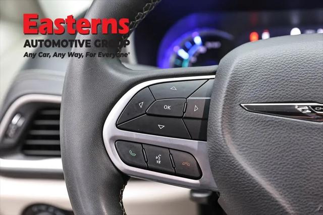 2023 Chrysler Pacifica Hybrid Touring L