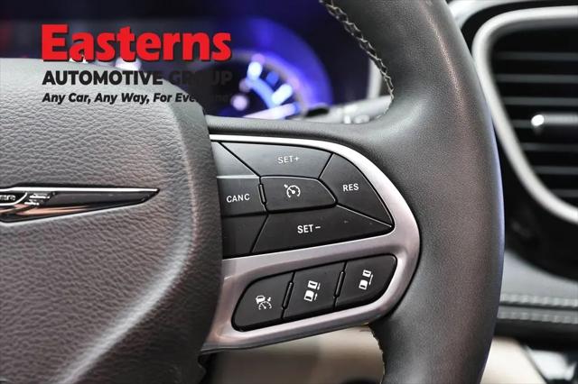 2023 Chrysler Pacifica Hybrid Touring L