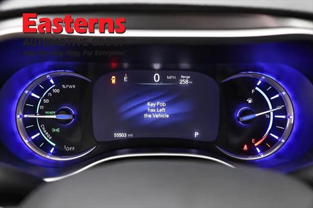2023 Chrysler Pacifica Hybrid Touring L