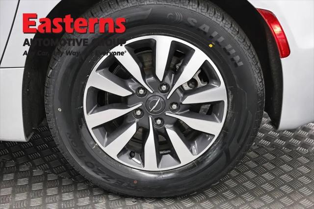 2023 Chrysler Pacifica Hybrid Touring L