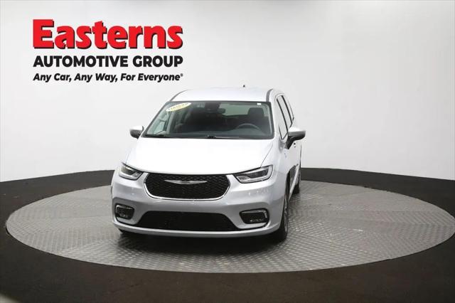2023 Chrysler Pacifica Hybrid Touring L