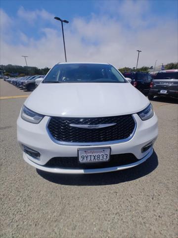 2022 Chrysler Pacifica Hybrid Touring L