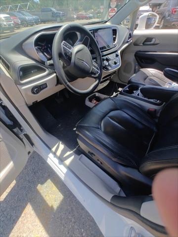2022 Chrysler Pacifica Hybrid Touring L