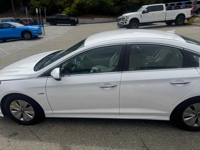 2019 Hyundai Sonata Hybrid SE