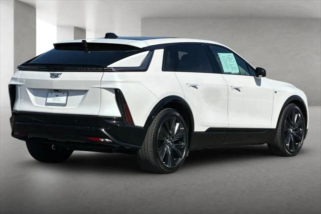 2024 Cadillac iQ Sport w/1SK