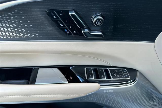 2024 Cadillac iQ Sport w/1SK