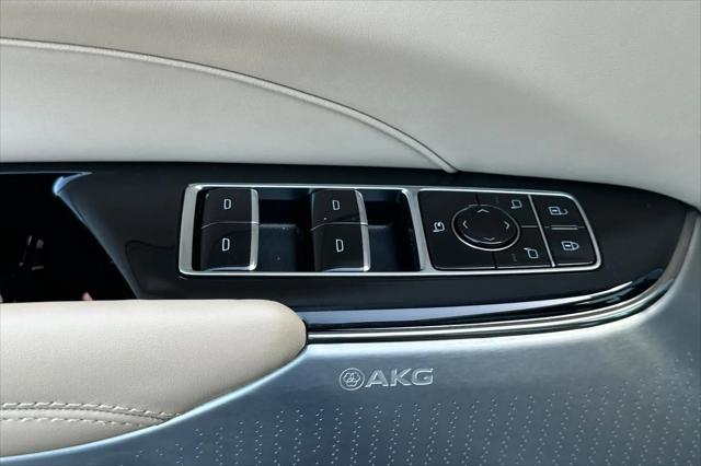 2024 Cadillac iQ Sport w/1SK