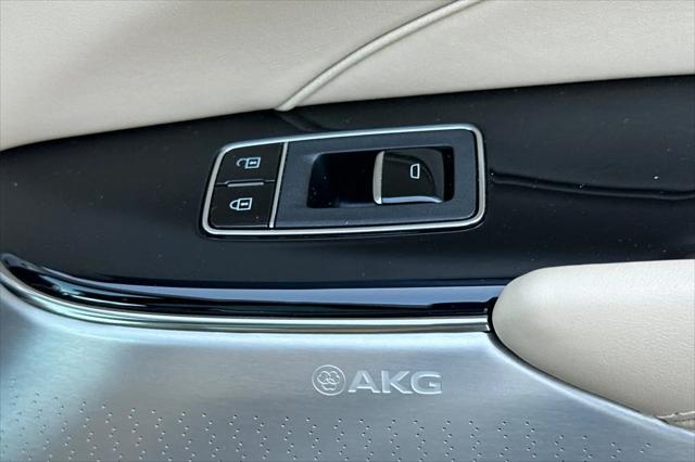 2024 Cadillac iQ Sport w/1SK