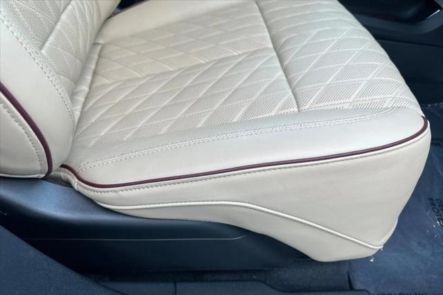 2024 Cadillac iQ Sport w/1SK