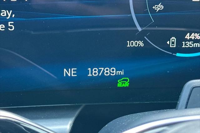 2024 Cadillac iQ Sport w/1SK