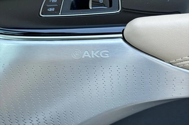 2024 Cadillac iQ Sport w/1SK