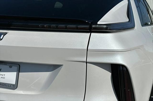 2024 Cadillac iQ Sport w/1SK