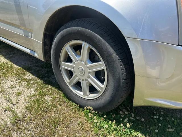 2004 Cadillac SRX Standard