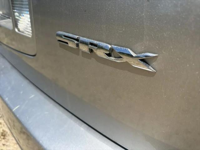 2004 Cadillac SRX Standard