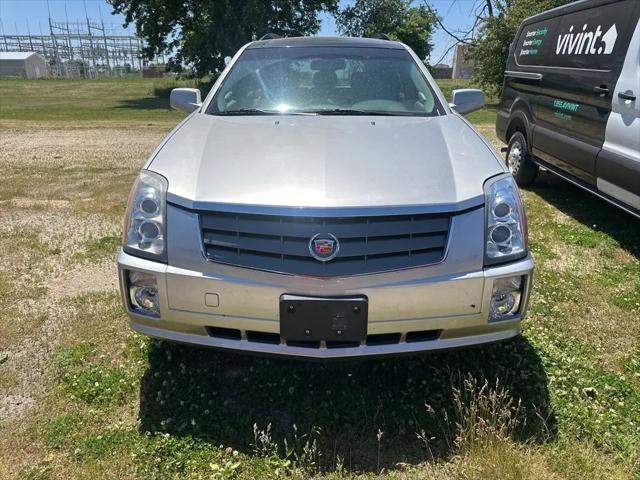 2004 Cadillac SRX Standard