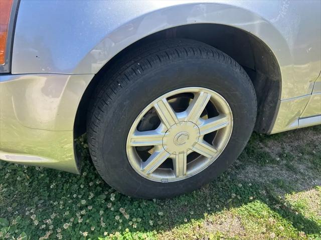 2004 Cadillac SRX Standard