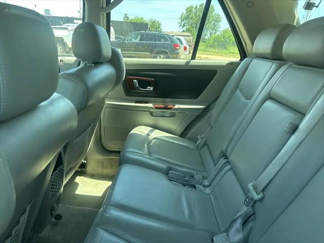 2004 Cadillac SRX Standard