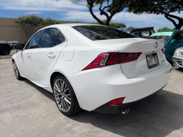 2016 Lexus IS 200t IS 200t Sedan 4D