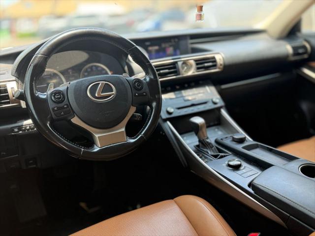 2016 Lexus IS 200t IS 200t Sedan 4D
