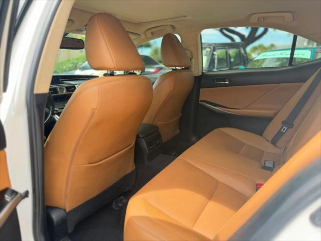 2016 Lexus IS 200t IS 200t Sedan 4D
