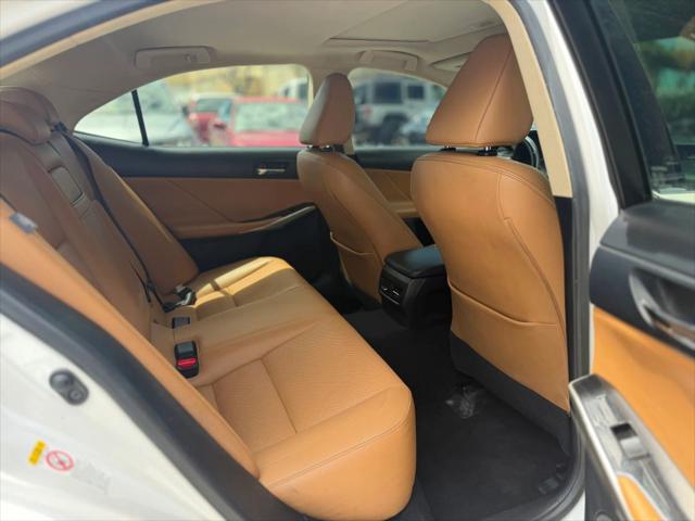 2016 Lexus IS 200t IS 200t Sedan 4D