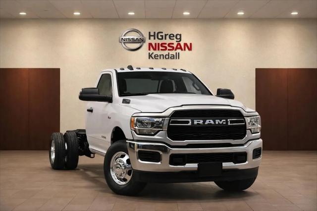 2022 Ram 3500 Tradesman/SLT/Laramie/Limited