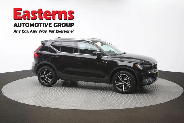 2024 Volvo XC40 Core
