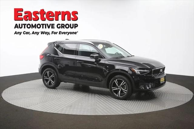 2024 Volvo XC40 Core