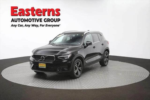 2024 Volvo XC40 Core