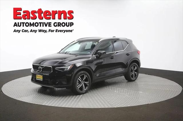 2024 Volvo XC40 Core