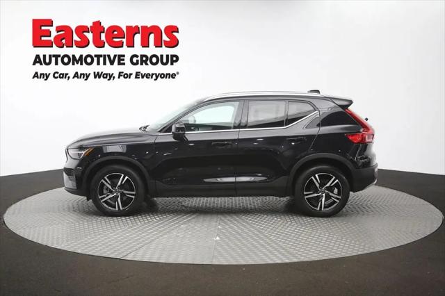 2024 Volvo XC40 Core