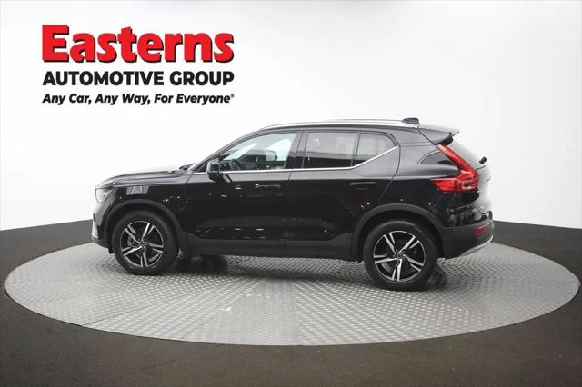 2024 Volvo XC40 Core