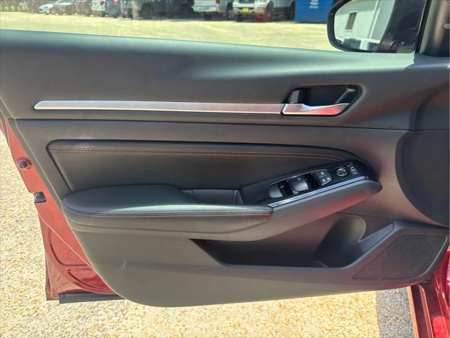 2023 Nissan Altima SR Intelligent AWD