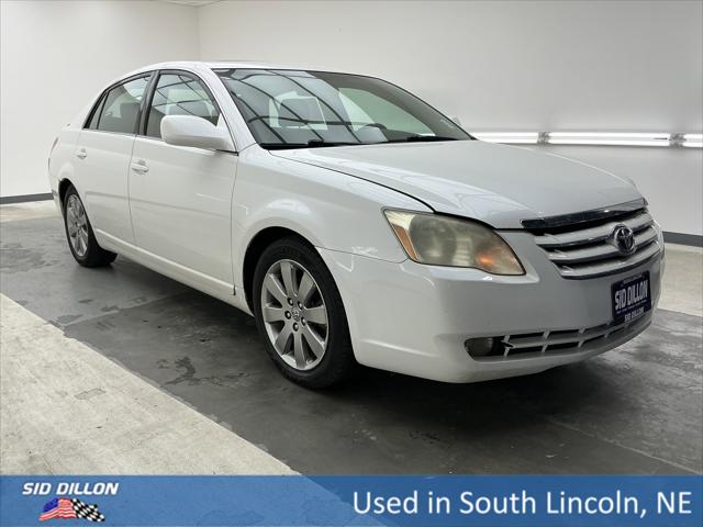 2005 Toyota Avalon XLS
