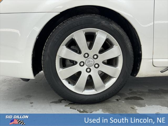 2005 Toyota Avalon XLS