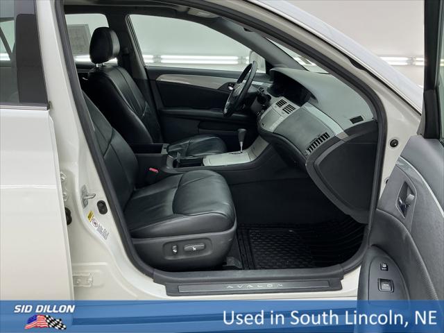 2005 Toyota Avalon XLS