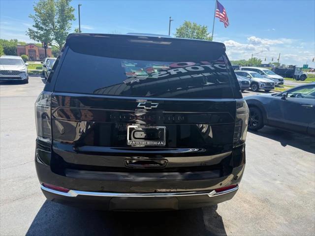 2025 Chevrolet Suburban 4WD LT