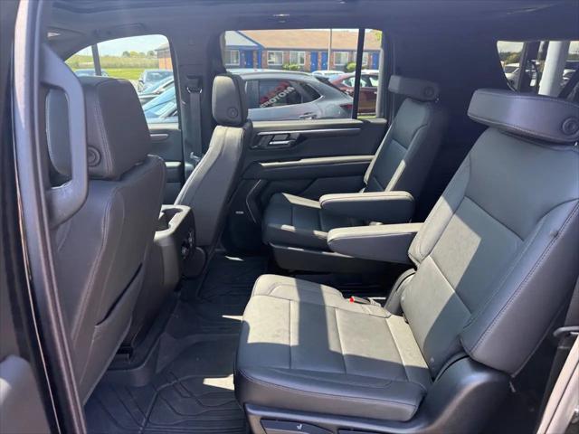 2025 Chevrolet Suburban 4WD LT