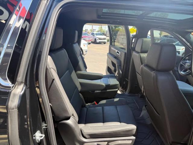 2025 Chevrolet Suburban 4WD LT