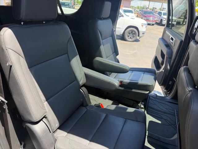 2025 Chevrolet Suburban 4WD LT