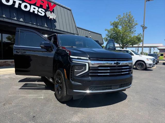 2025 Chevrolet Suburban 4WD LT