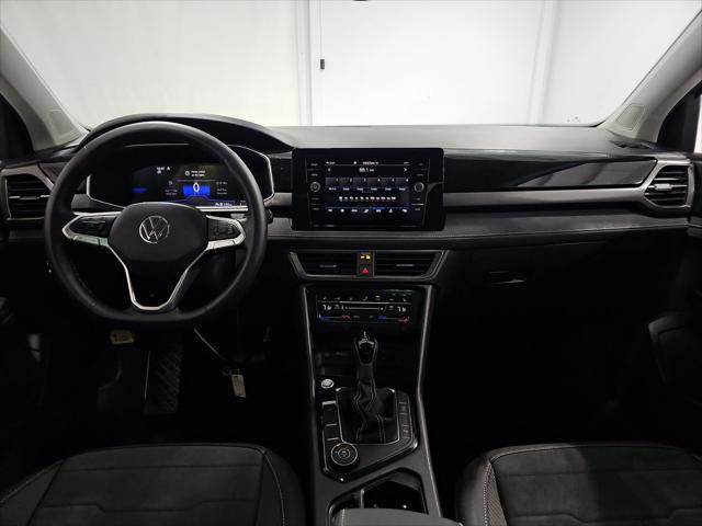 2025 Volkswagen Taos 1.5T SE Black