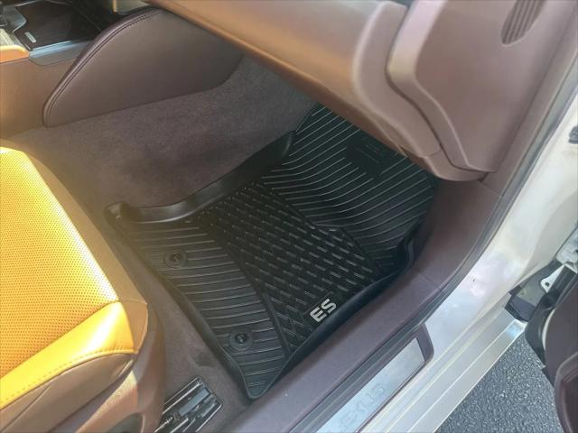 2021 Lexus ES 250 Unknown