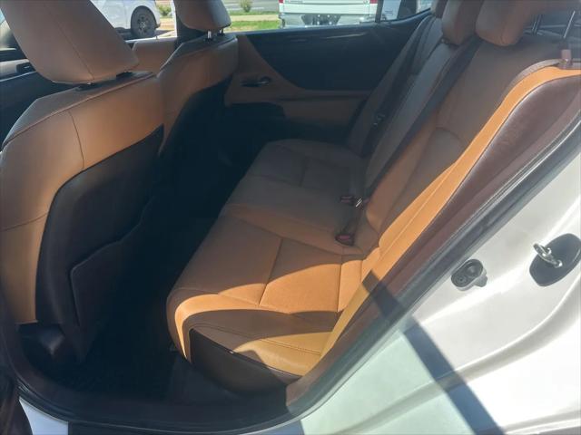 2021 Lexus ES 250 Unknown